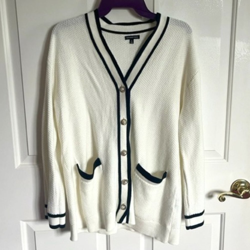 WHO WHAT WEAR VARSITY PEARL BUTTON KNIT CARDIGAN